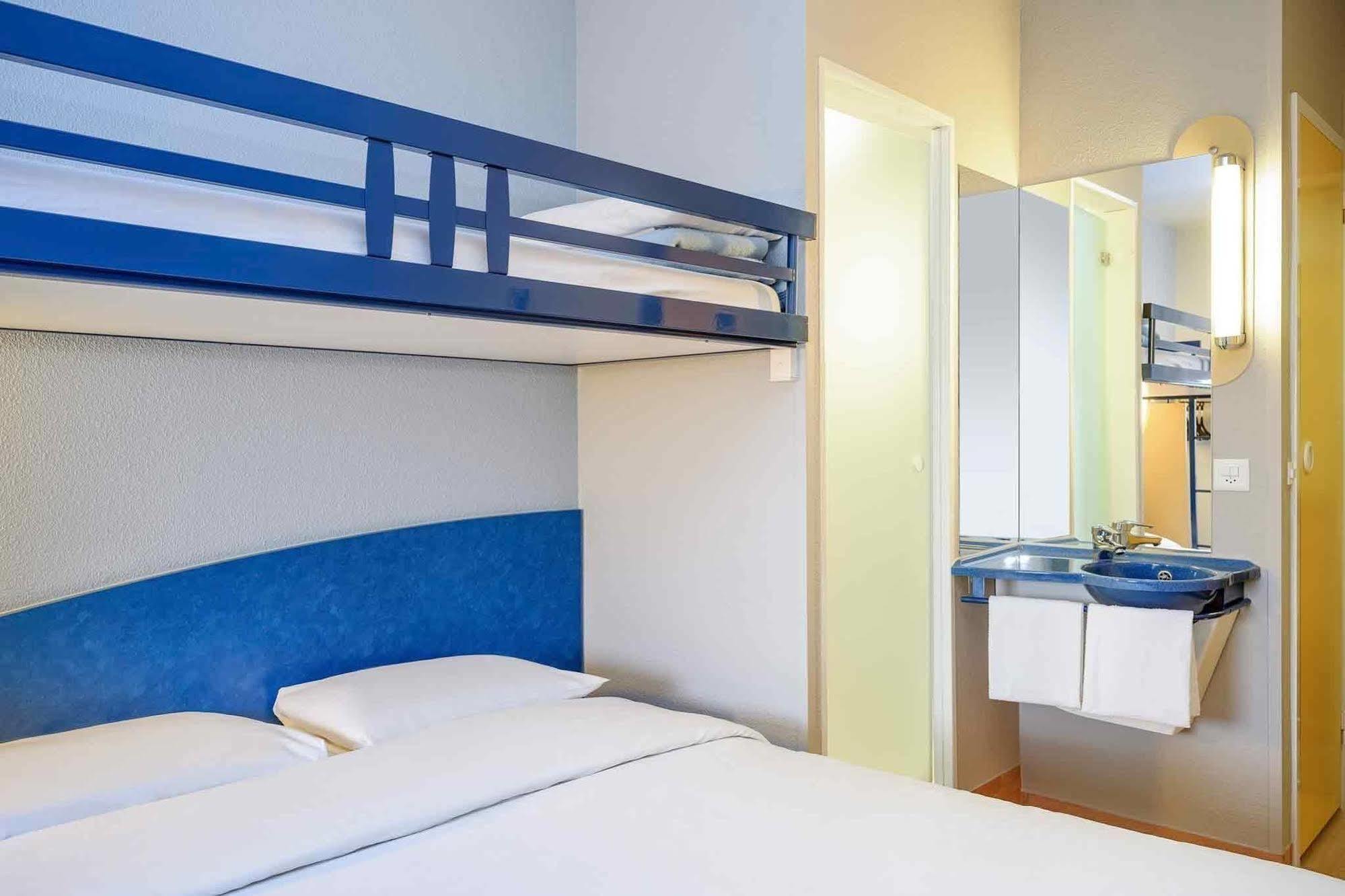 Hotel Ibis Budget Genève Aéroport